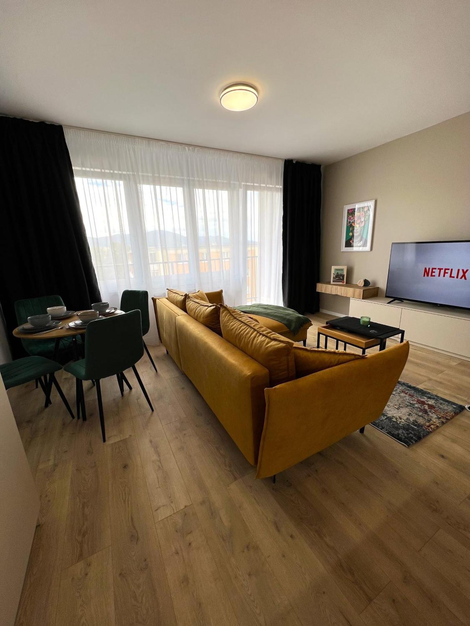 Cozy Stay Apartment Trenčín المظهر الخارجي الصورة