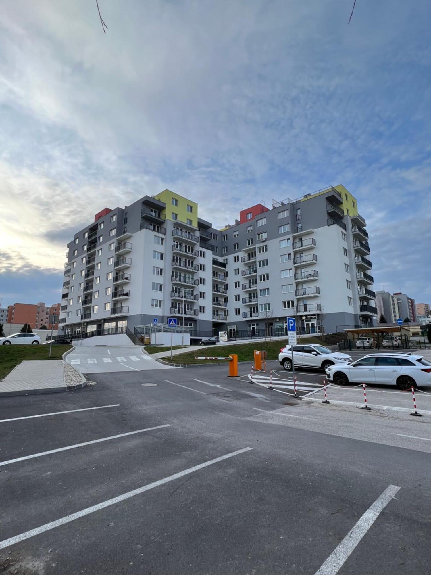 Cozy Stay Apartment Trenčín المظهر الخارجي الصورة
